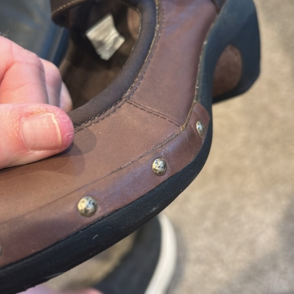 Merrell Luxe Mary Jane. Coffee. Gold Studded. Darker leather. Granola girl. Sz6 - Picture 13 of 16